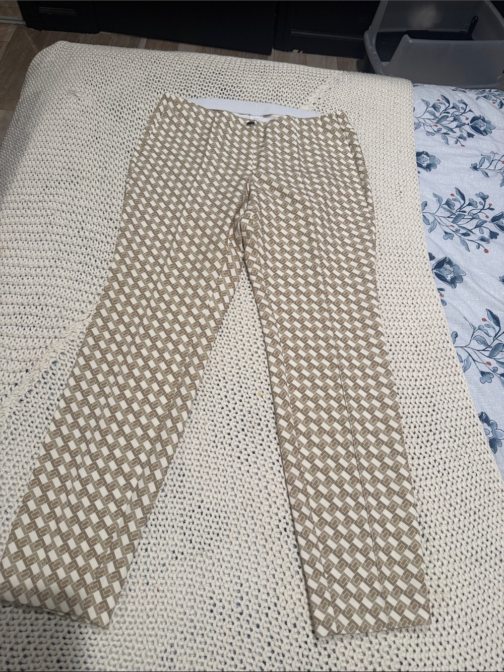 Beige Patterned Straight-Leg Women’s Jeans